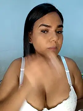 AntonellaShot online show from 10, 5, 2026