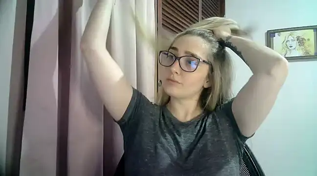 Snapshot of katy_pp chatting on 8, 1, 2025 katy pp online show from 8, 1, 2025