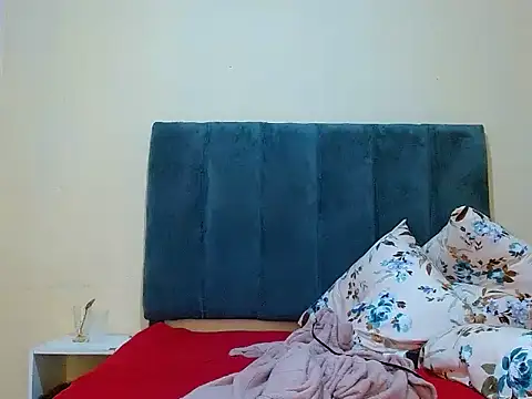 curvycloe1 online show from 28, 11, 2025