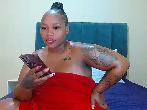 Snapshot of curvycloe1 chatting on 3, 6, 2026 curvycloe1 online show from 3, 6, 2026