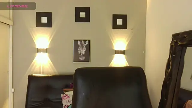 ashley Tompson1 online show from 6, 2, 2025