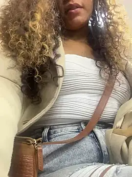 ashley Tompson1 online show from 17, 2, 2025