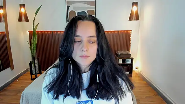 Snapshot of KatherineBond chatting on 16, 10, 2025 KatherineBond online show from 16, 10, 2025