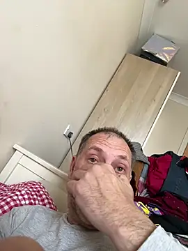 Snapshot of meateater1 chatting on 15, 3, 2026 meateater1 online show from 15, 3, 2026