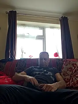 Snapshot of meateater1 chatting on 2, 4, 2026 meateater1 online show from 2, 4, 2026