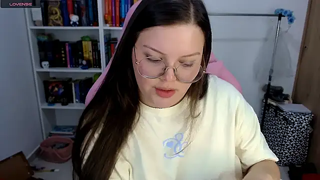 Snapshot of Gabiwaifu chatting on 23, 10, 2025 Gabiwaifu online show from 23, 10, 2025