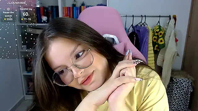 Snapshot of Gabiwaifu chatting on 11, 11, 2025 Gabiwaifu online show from 11, 11, 2025