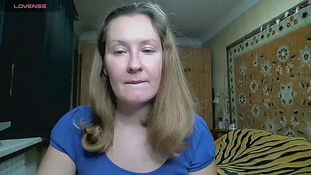 AnnaXLovers online show from 28, 10, 2025