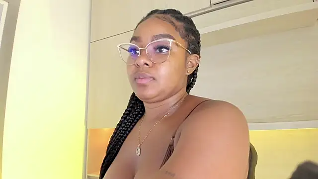 tamaraa smiith online show from 24, 10, 2025