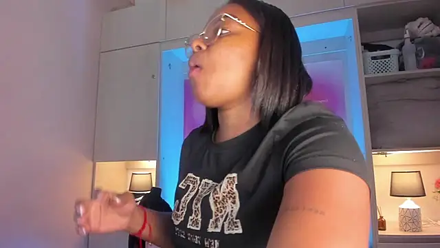 tamaraa smiith online show from 29, 4, 2026