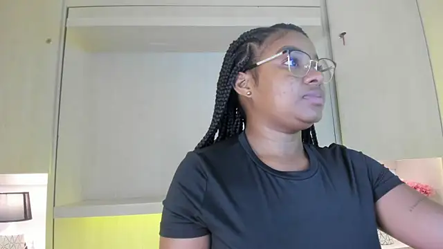 tamaraa smiith online show from 12, 6, 2026