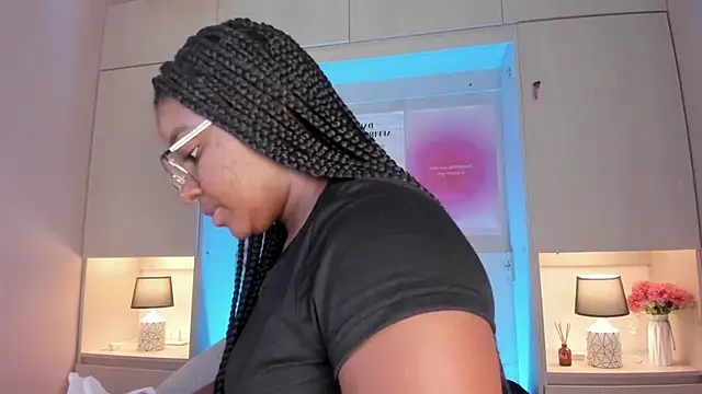 tamaraa smiith online show from 19, 6, 2026