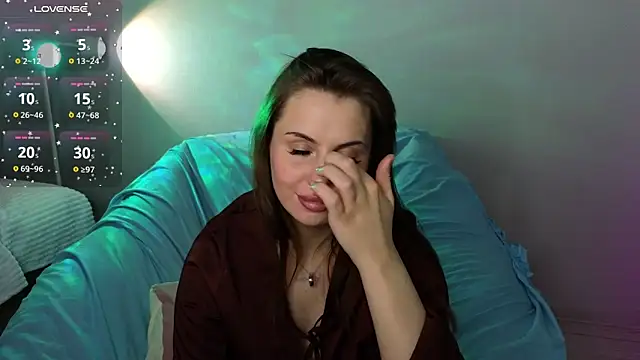 Snapshot of Aisha_Riley chatting on 12, 9, 2025 Aisha Riley online show from 12, 9, 2025