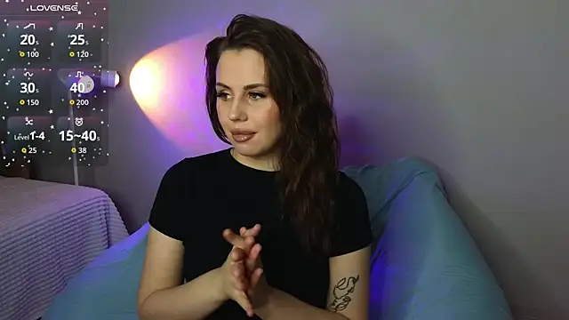 Aisha Riley online show from 3, 10, 2025