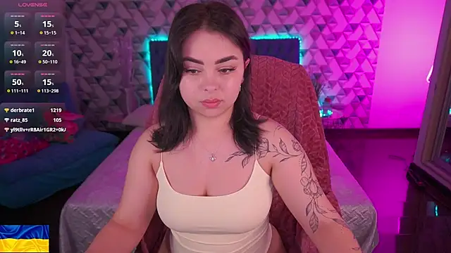 SusieWood online show from 28, 4, 2026