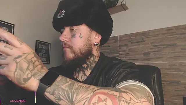 Ash gusbig online show from 27, 5, 2026