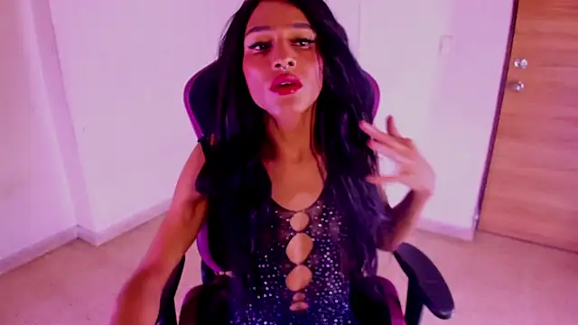 carolinemiller7 online show from 23, 10, 2025