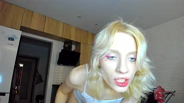  Alice Kitty online show from 23, 12, 2025