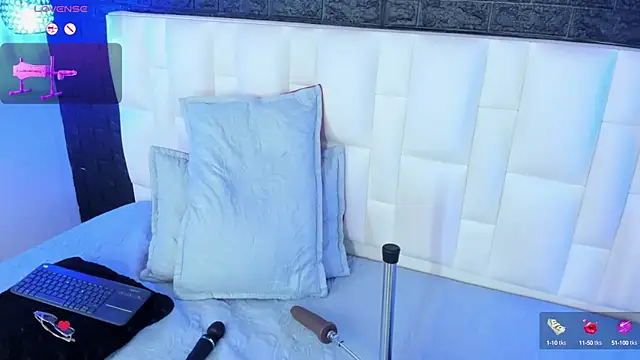 Snapshot of Abbyadams chatting on 16, 10, 2025 Abbyadams online show from 16, 10, 2025