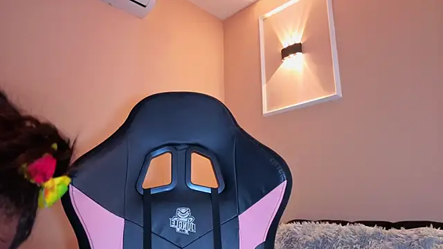 SheilaSmiith online show from 24, 10, 2025