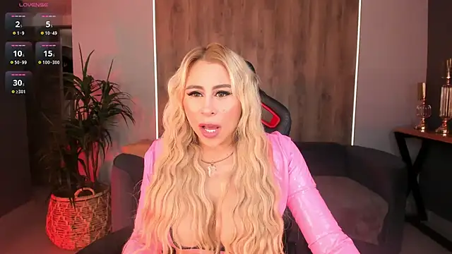 KylieCooper online show from 20, 1, 2025