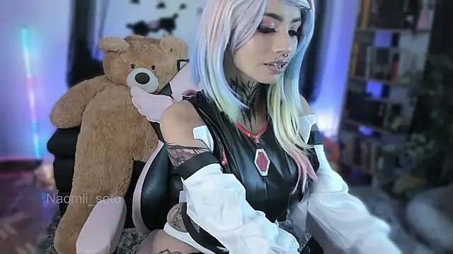 Naomii Soto online show from 15, 2, 2026