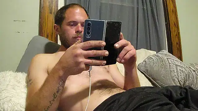 Snapshot of Bigoleslong98765 chatting on 15, 10, 2025 Bigoleslong98765 online show from 15, 10, 2025