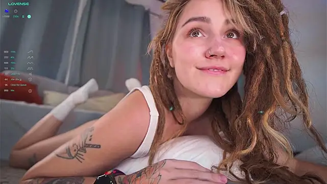 Snapshot of Winnie_sweet chatting on 22, 10, 2025 Winnie sweet online show from 22, 10, 2025