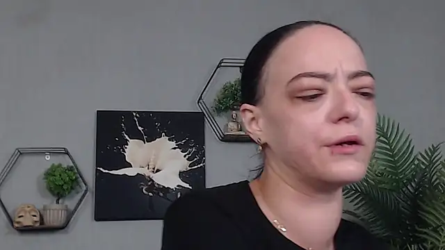 IzabelllNoir online show from 18, 5, 2026