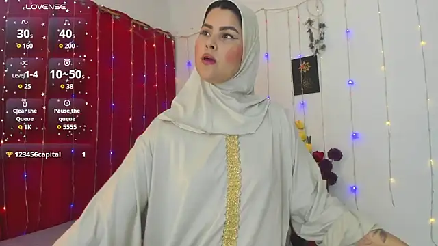 Snapshot of AishaAmin_ chatting on 30, 3, 2026 AishaAmin online show from 30, 3, 2026