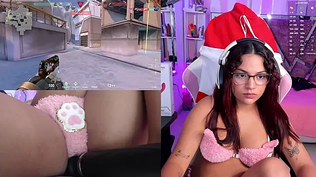 PetiteSophie  online show from 7, 12, 2024