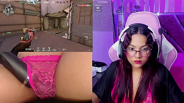 PetiteSophie  online show from 12, 1, 2025