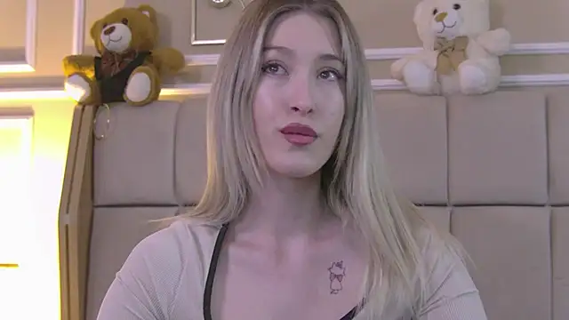 SerenaBennet online show from 29, 4, 2026