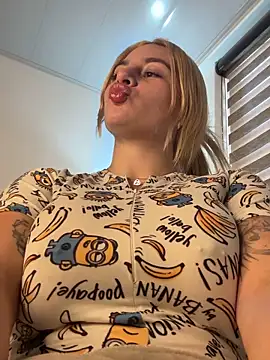 AtheneaRossi online show from 28, 9, 2025