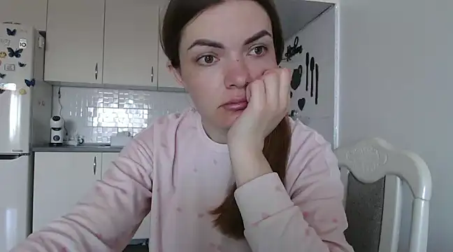  JustmeHere  online show from 21, 3, 2025