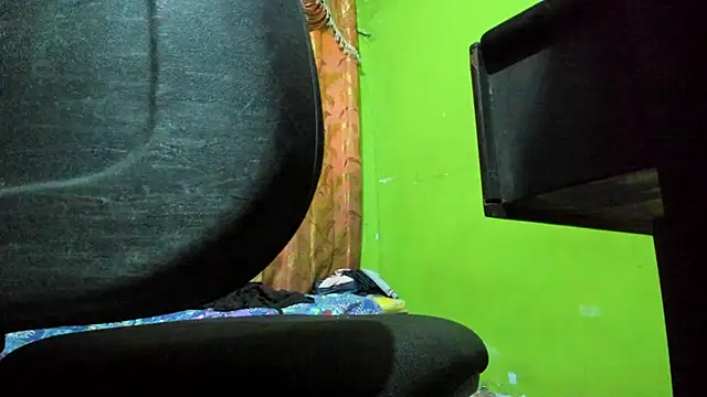 Snapshot of Brenda_Smith69 chatting on 17, 10, 2025 Brenda Smith69 online show from 17, 10, 2025
