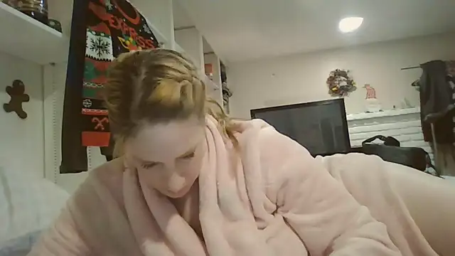 MsLG12301 online show from 18, 2, 2025