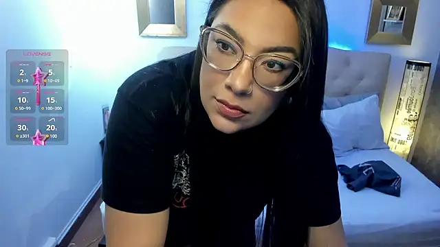 Daring  natasha  online show from 9, 12, 2024