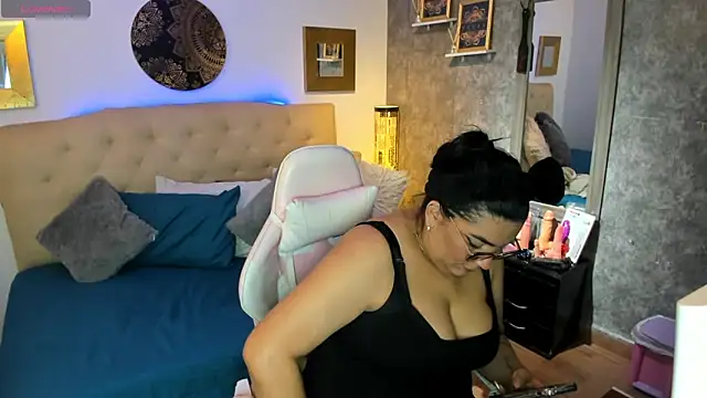 Daring  natasha  online show from 14, 2, 2025