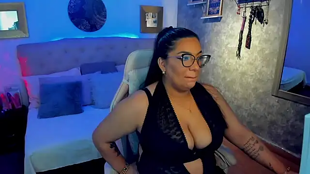 Daring  natasha  online show from 28, 2, 2025