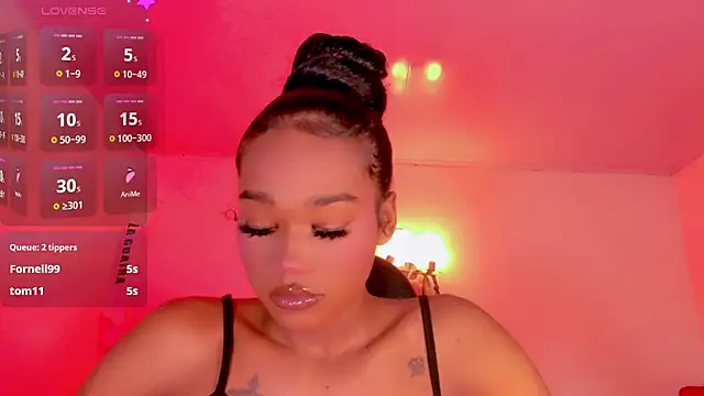 Snapshot of naomy__xx chatting on 25, 2, 2026 naomy xx online show from 25, 2, 2026