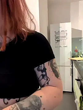 divine eve online show from 4, 12, 2025