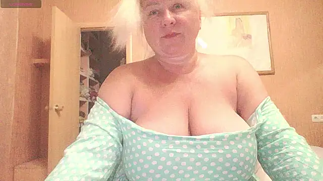 mira robinsonnn online show from 22, 6, 2026