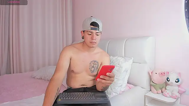 Snapshot of lucy_Bensonn chatting on 27, 2, 2025 lucy Bensonn online show from 27, 2, 2025