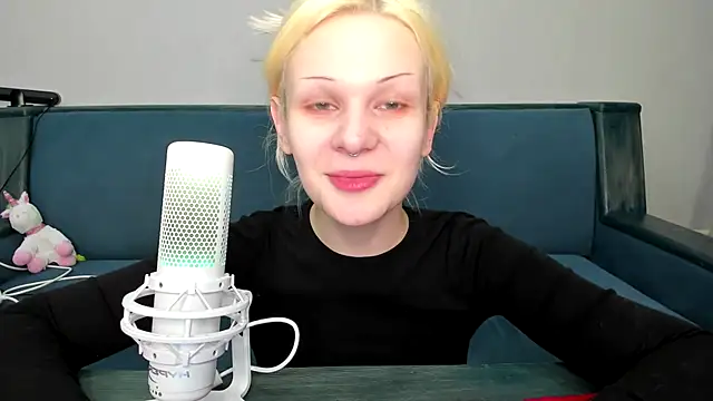 Snapshot of sashakiss99 chatting on 24, 2, 2025 sashakiss99 online show from 24, 2, 2025