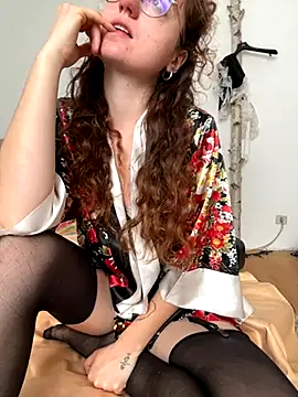 Snapshot of _foxygirl_ chatting on 15, 10, 2025 foxygirl online show from 15, 10, 2025