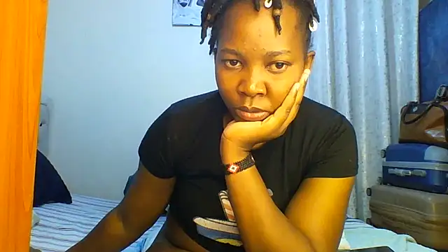 Petitiebooty online show from 22, 6, 2026