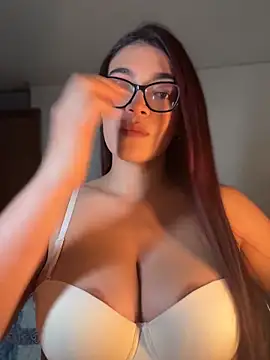 Snapshot of kathii95 chatting on 26, 5, 2026 kathii95 online show from 26, 5, 2026