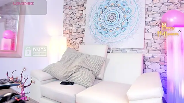 Snapshot of Jhonny-Blake chatting on 11, 10, 2025 Jhonny-Blake online show from 11, 10, 2025