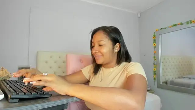 nami sam01 online show from 30, 12, 2024